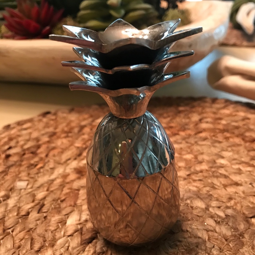 🍾🍾 A set of 2/ Brass Pineapple Shot Glass🍾🍾